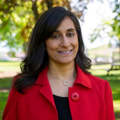 Anita Anand, a Queen’s Law professor from 1999 to 2005, is now the federal Minister of Public Services and Procurement. Her former colleague Dean Mark Walters, Law’89, says, “She was and remains an intellectual force to be reckoned with.”  