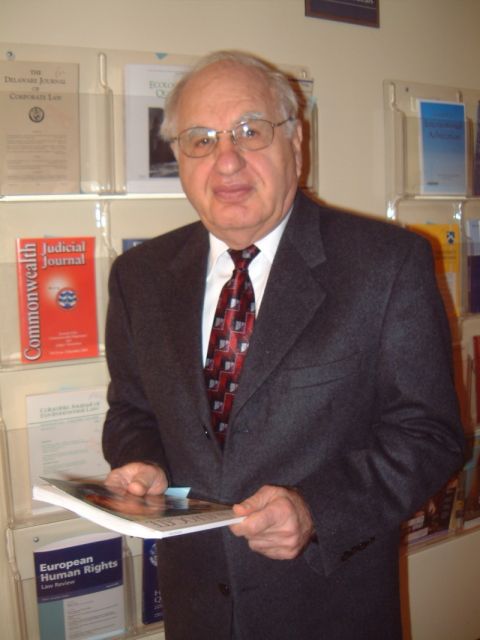 Professor George Alexandrowicz, shown at a 2005 conference, a faculty member at Queen’s Law for 45 years, is remembered by scores of alumni and colleagues for his brilliant intellect, kindness and generosity, keen sense of humour, and influence on international law.  