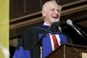Ron McCallum, AO, LLM’74, LLD’16, shown delivering his Convocation address in June 2016, is returning to Queen’s Law as this year’s Lederman Visitor. He’s going to delve into the gig economy's challenges to labour laws, as well as deconstruct 'disabling' legal barriers. 