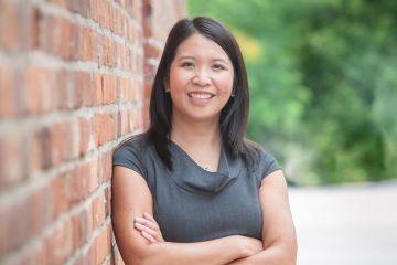 Vanessa Lam, Law’08, a family law strategic advisor and research lawyer, has won the Ontario Bar Association award for her outstanding volunteer work benefitting family law lawyers throughout the province. 