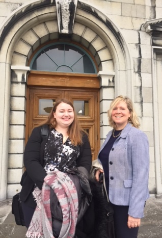 Taylor Burnie, Law’19, and Jennifer Ferguson, Law’94, outside the Frontenac County Courthouse in Kingston.