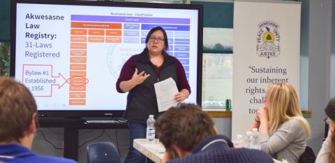 Kyrie Ransom, Justice Coordinator of the Akwesasne Justice Department, shares with attendees a prime example of a challenge the new Akwesasne court faces. Kyrie Ransom, Justice Coordinator of the Akwesasne Justice Department, shares with attendees a prime example of a challenge the new Akwesasne court faces.