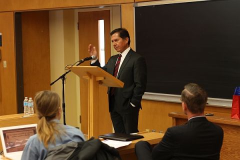 Blaine Favel, Law'90, speaks at Queen's Law in 2014. Blaine Favel, Law'90, speaks at Queen's Law in 2014.