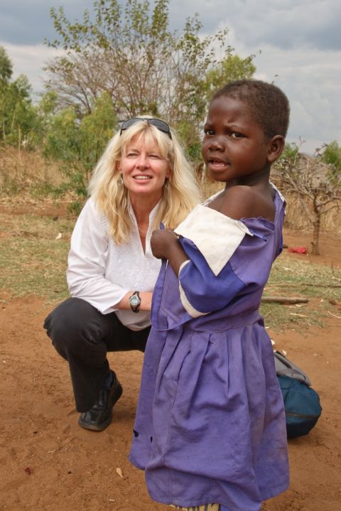 At her alma mater’s Spring Convocation on June 6, Fiona Sampson, Law’93, shown in 2016 with one of Kenya’s “160 Girls,” will receive an Honorary Doctor of Laws degree for her exceptional work as a human rights advocate. “This honorary LLD,” she says, “feels like an endorsement of the highest order, and fuels my commitment to keep creating change, and affirms that a Queen’s education really is the gift that keeps giving.” Fiona Sampson, Law’93, shown in 2016 with one of Kenya’s “160 Girls” will receive an Honorary Doctor of Laws degree