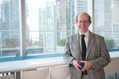 Rob Frater, Law’84, Chief General Counsel with the Department of Justice Canada (shown in 2015 with his Queen’s Law Cromwell Award), is the 2020 winner of The Advocates’ Society’s Catzman Award for Professionalism and Civility. Rob Frater, Law’84, Chief General Counsel with the Department of Justice Canada (shown in 2015 with his Queen’s Law Cromwell Award), is the 2020 winner of The Advocates’ Society’s Catzman Award for Professionalism and Civility.