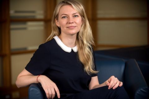 The goal of PhD candidate Ekaterina Antsygina’s research is to define maritime boundaries of countries that border on the North Pole that will reflect an equitable solution for Canada, Russia and Denmark. How these boundaries are defined will have an impact how these Arctic states cooperate on environmental issues, science and infrastructure projects. 