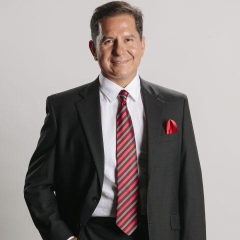 Blaine Favel, Law’90, a renowned entrepreneur, policy advisor, public advocate, and educator, received Queen’s Law’s 2022 J.A. (Alec) Corry Distinguished Alumni Award for success in fields outside the practice of law. Blaine Favel, Law’90, a renowned entrepreneur, policy advisor, public advocate, and educator, received Queen’s Law’s 2022 J.A. (Alec) Corry Distinguished Alumni Award for success in fields outside the practice of law.