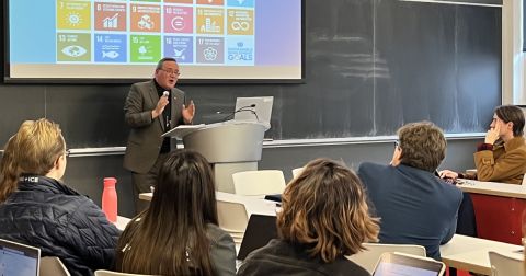 Wayne Garnons-Williams presents to students and faculty his lecture titled, “Paradigm Shift – International Indigenous Trade – Law and Policy.” 
