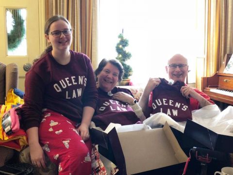 On Christmas Day 2018, Diana McBey, Law’21, gave her parents Kathy (Frise) McBey, Law’80, and Rod McBey, Law’79, the most appropriate gifts: Queen’s Law sweatshirts. 