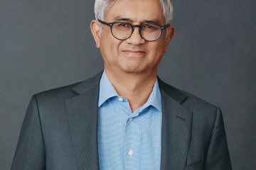 Firoz Ahmed, Law’84, a partner at Osler, Hoskin & Harcourt LLP in Toronto, has built a career advising on complex corporate transactions in Canada and internationally.