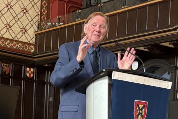 Justice Malcolm Rowe presents “The Supreme Court of Canada: The First 150 Years” in Grant Hall. 